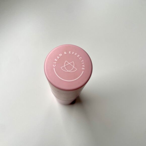 Tula Rose Glow + Get It Cooling and Brightening Eye Balm - Picture 4 of 6